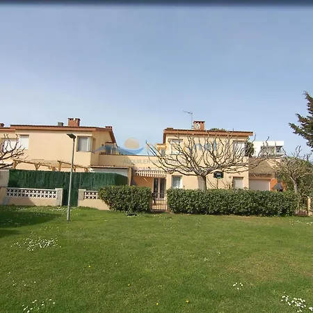 Rnet - Port Estrella 8 Villa Roses Exterior photo